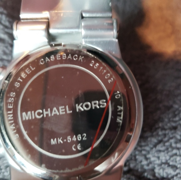 Michael Kors Watch - Picture 5 of 5